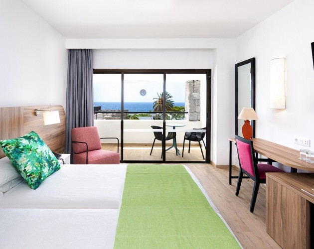 CHAMBRE DOUBLE SUPÉRIEUR AVEC VUE MER