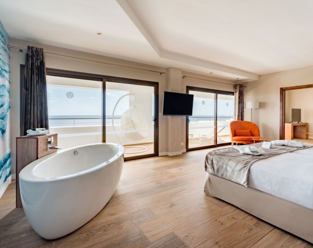 SELECT ONE BEDROOM SUITE