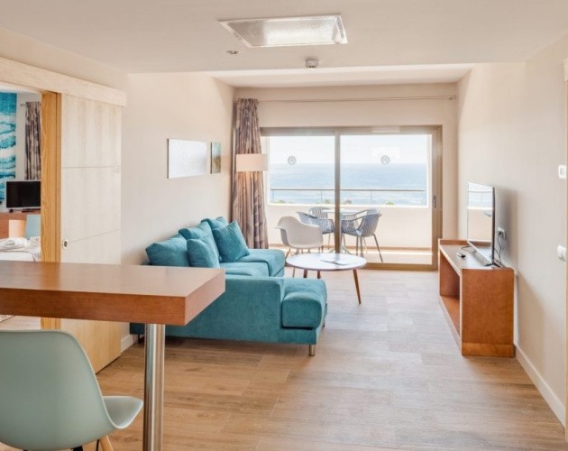 SELECT TWO BEDROOMS SUITE 